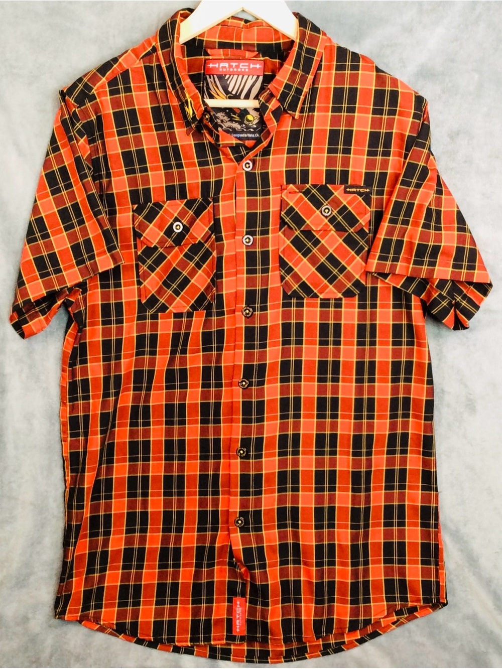 Hatch outdoor Men's Orange and Black Plaid Short-Sleeve Shirt - Casual Button-Up